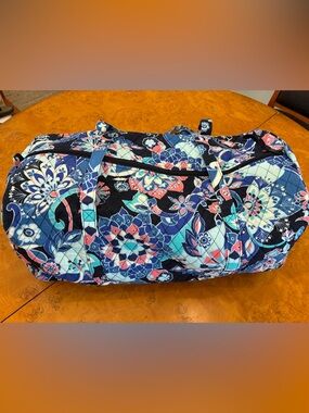 Vera Bradley Duffle Large